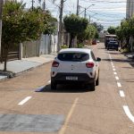 A Semob implementou a alteração de sentido na rua das Paineiras, no bairro Coophalis, para otimizar o fluxo e permitir estacionamento duplo.
