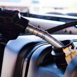 Com alta no preço do diesel chegando a 29%, produtores de Mato Grosso temem impactos na colheita e custos recordes no campo.