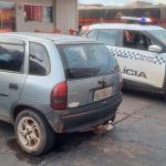 A Polícia Militar realizou a localização de veículo furtado no pátio de um posto na Vila Operária. O carro foi devolvido ao dono.