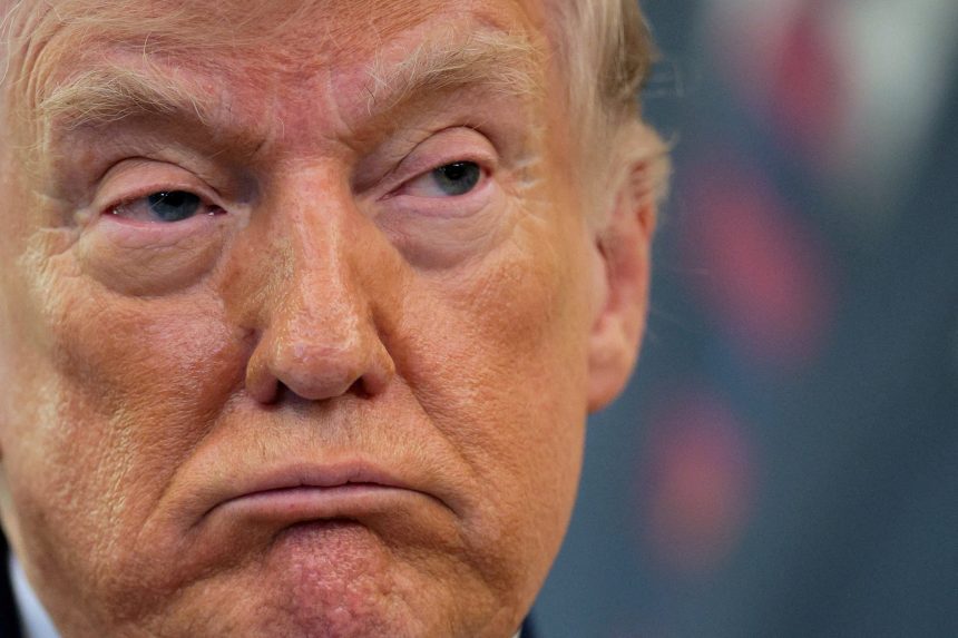 trump-publica-nova-imagem-de-ia-com-jesus-em-meio-a-criticas-do-governo-ao-papa