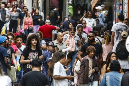 populacao-no-brasil-cresce-em-ritmo-menor-e-esta-envelhecendo