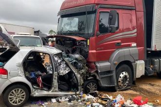 seis-pessoas-da-mesma-familia-morrem-em-acidente-na-br-251-em-mg