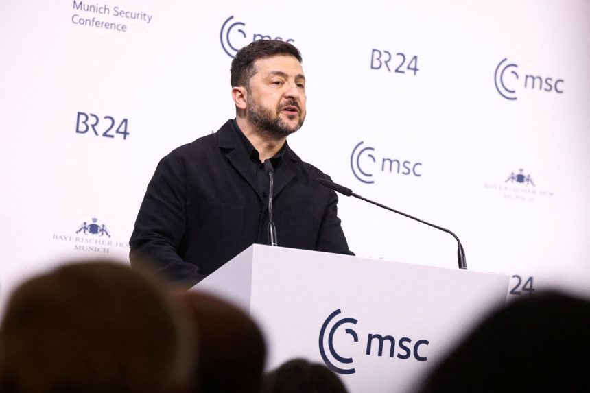 zelensky-diz-que-oleoduto-druzhba-esta-pronto-e-cobra-ajuda-de-e-90-bilhoes-da-ue