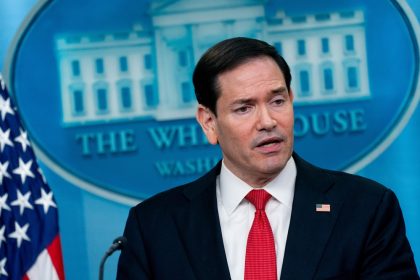 eua-esperam-resposta-do-ira-sobre-acordo-de-paz-“hoje”,-diz-marco-rubio