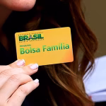 nova-norma-simplifica-desligamento-voluntario-do-bolsa-familia-e-facilita-transicao-ao-bpc