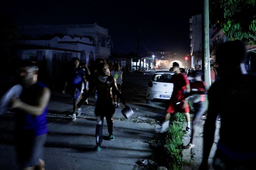 rede-eletrica-de-cuba-sofre-colapso-parcial-nesta-5a-feira-em-meio-a-protestos