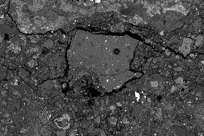 Meteorito que atingiu casa nos EUA revela pistas sobre origem da vida