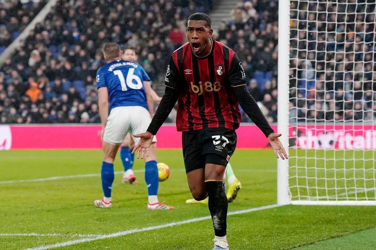 Gigantes Europeias Disputam Rayan; Bournemouth Rejeita Ofertas