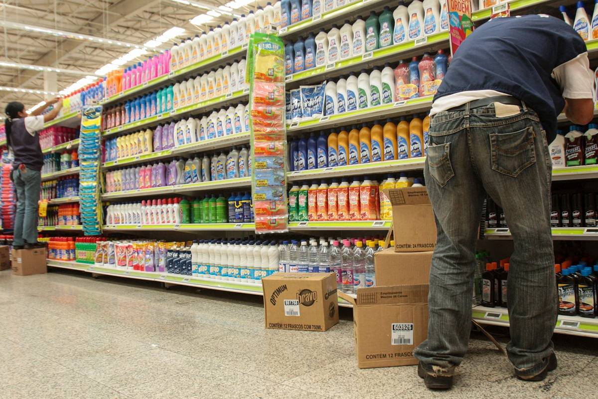 Inflação desacelera em seis capitais brasileiras ao fim de junho