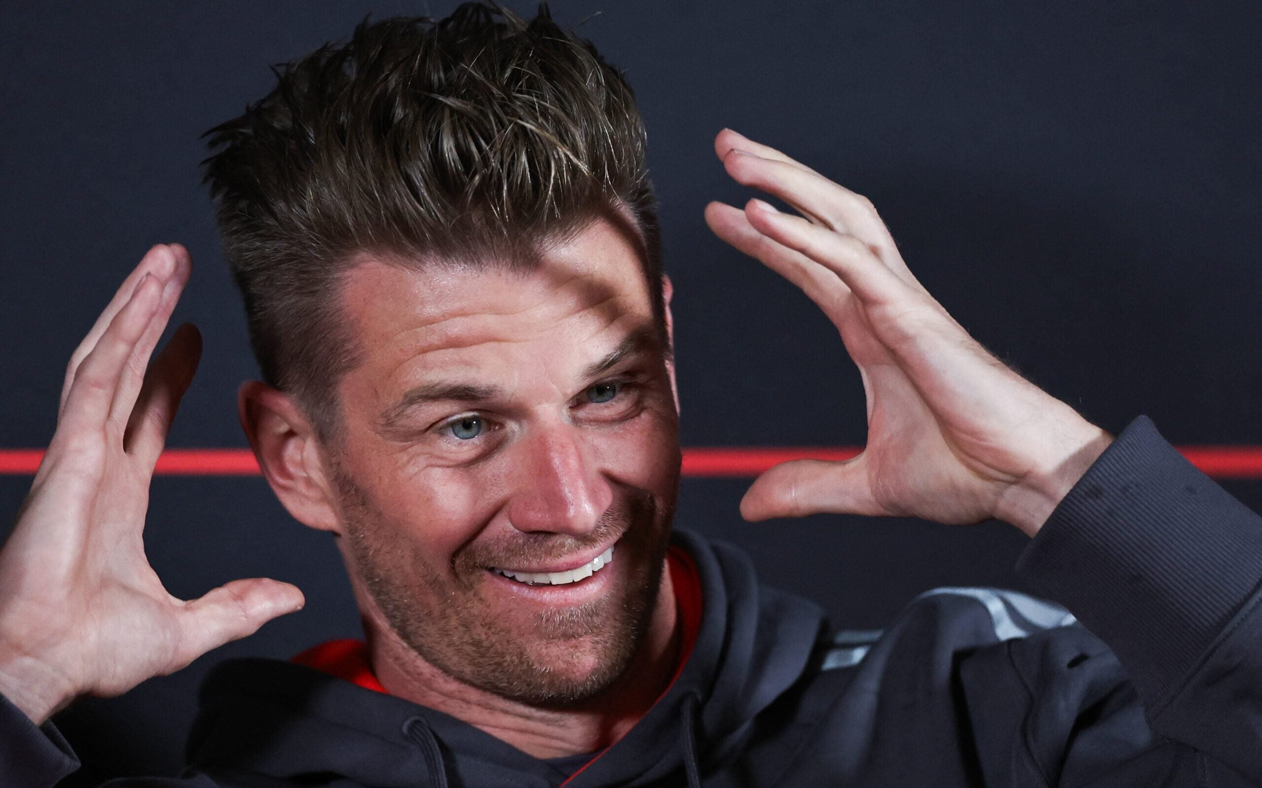 Hulkenberg evita colisão com Bortoleto após acidente de Verstappen em Zandvoort