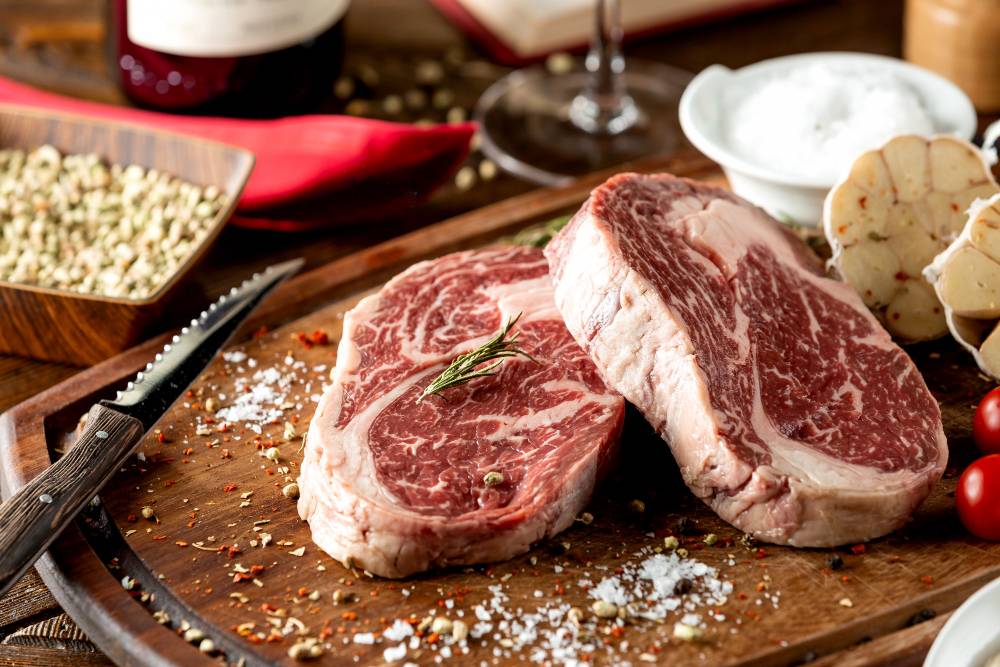 Brasil ameaça retaliação contra embargo europeu de carnes
