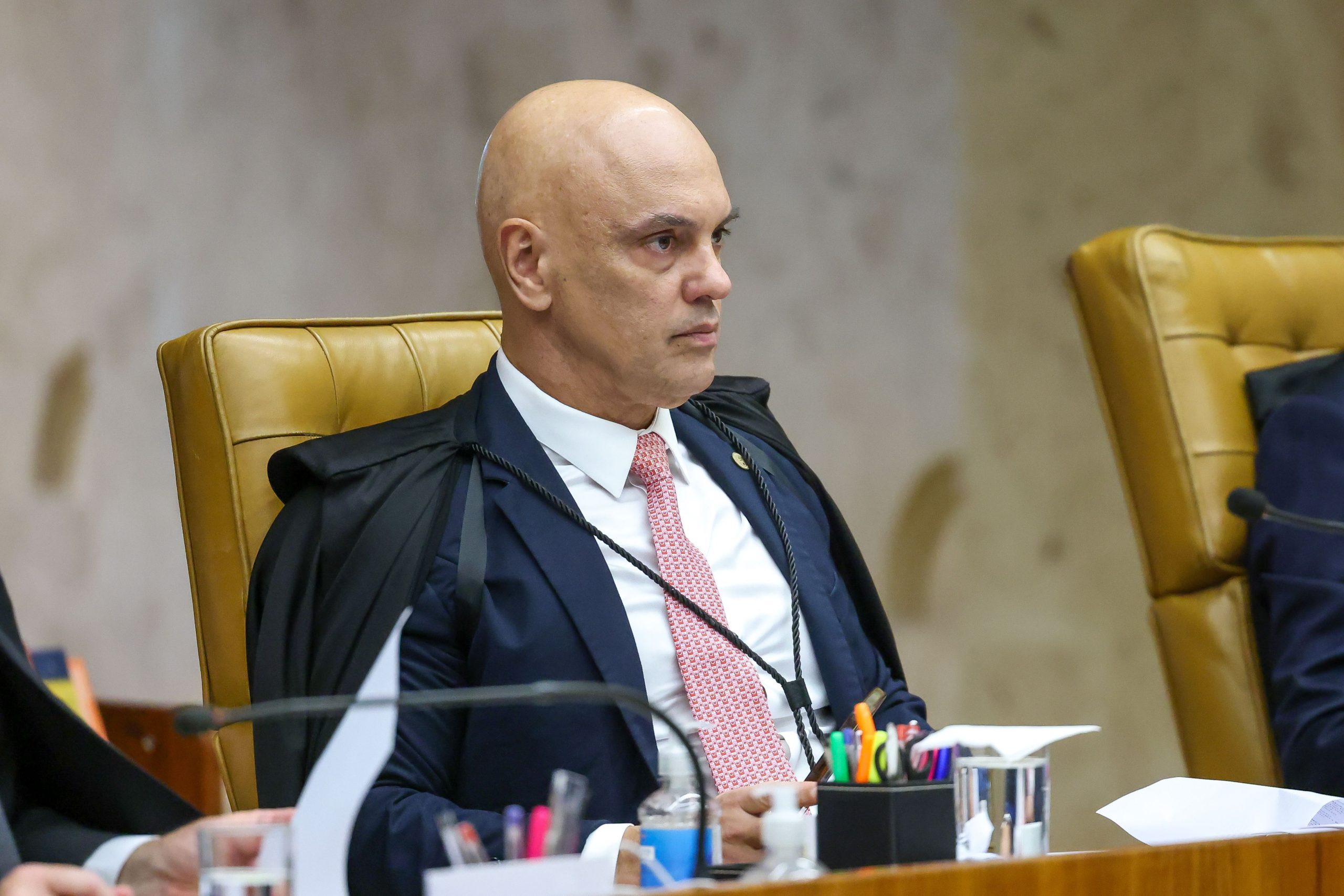 STF marca votação para terça sobre investigação envolvendo ministro Moraes