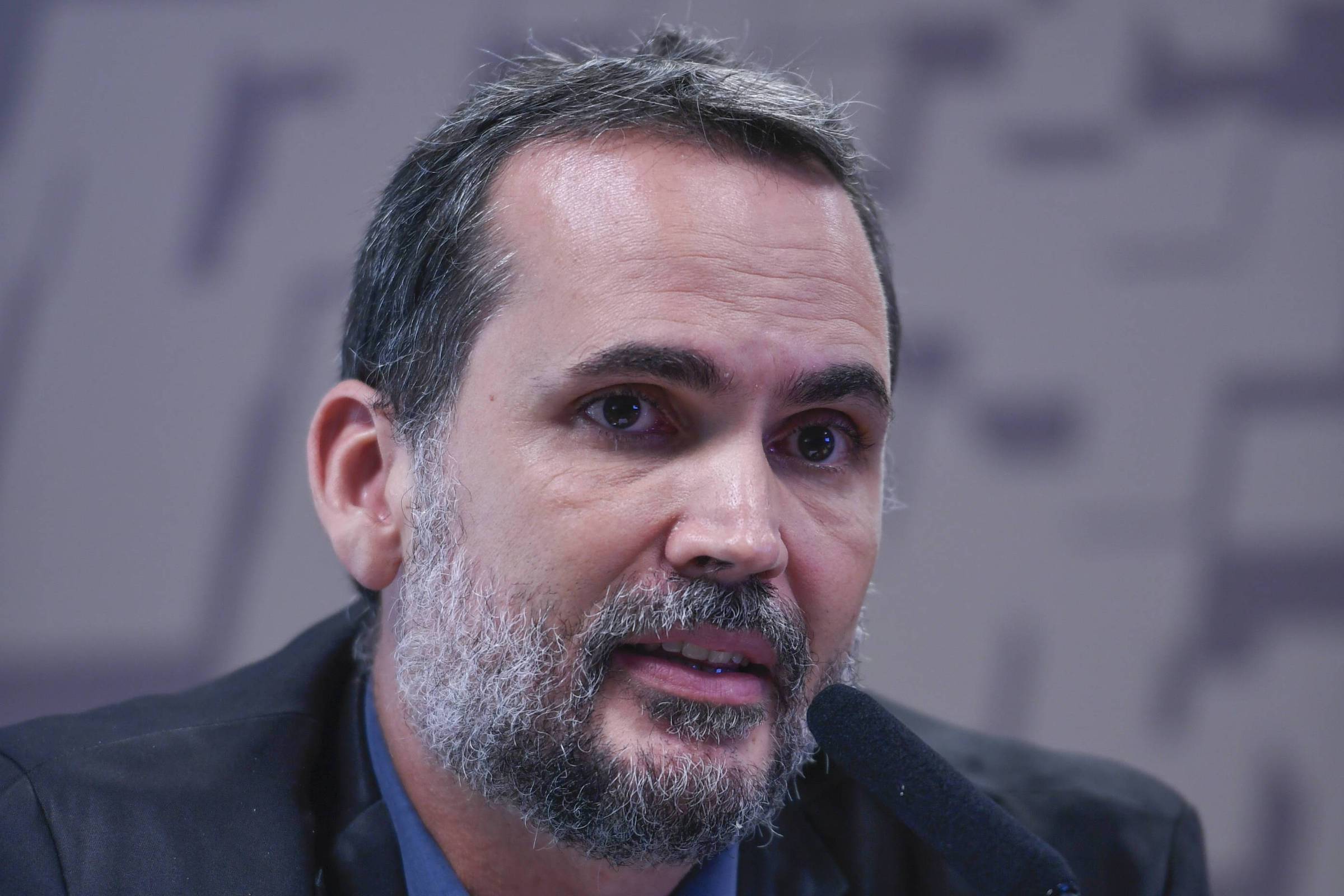 Governo anuncia R$ 7 bilhões em medidas para reduzir preços de combustíveis