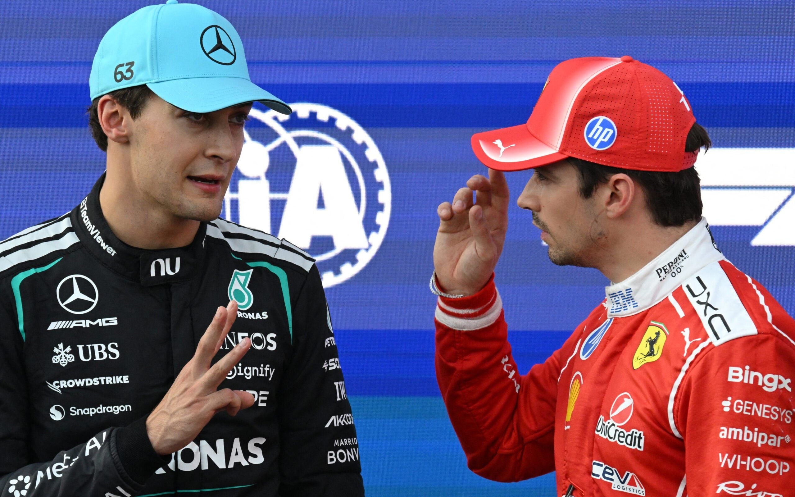 Russell garante pole em Baku; Bortoleto e Hulkenberg eliminados no Q1