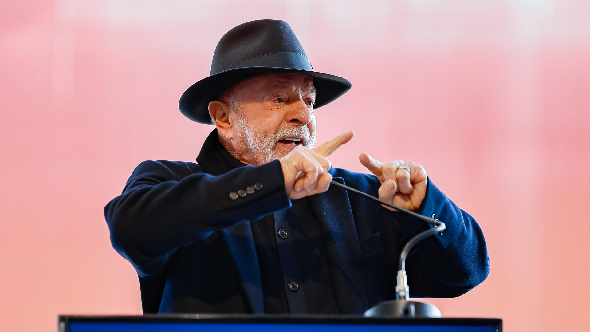 Lula defende que cargo não pode ser utilizado para benefício pessoal