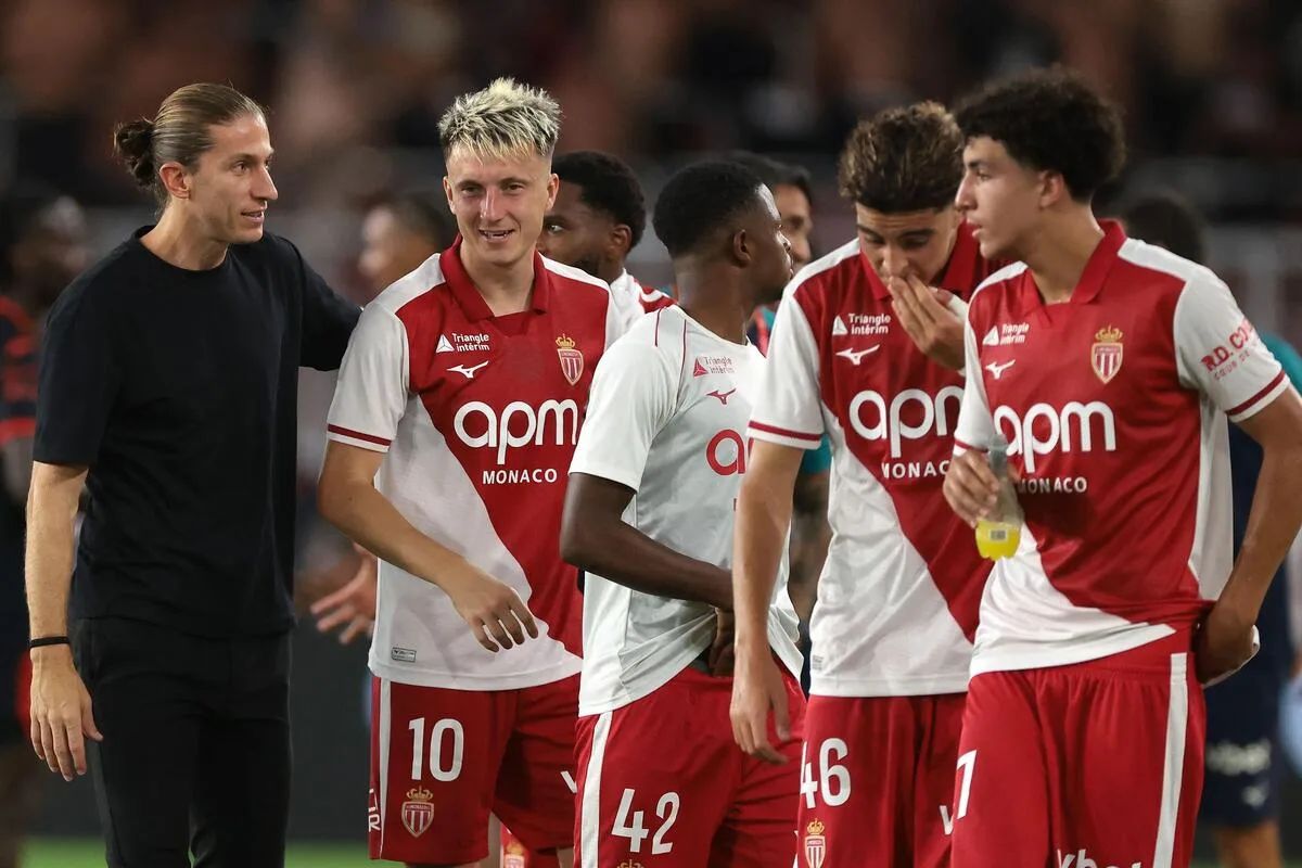 Filipe Luís marca presença no Monaco em vitória histórica contra PSG