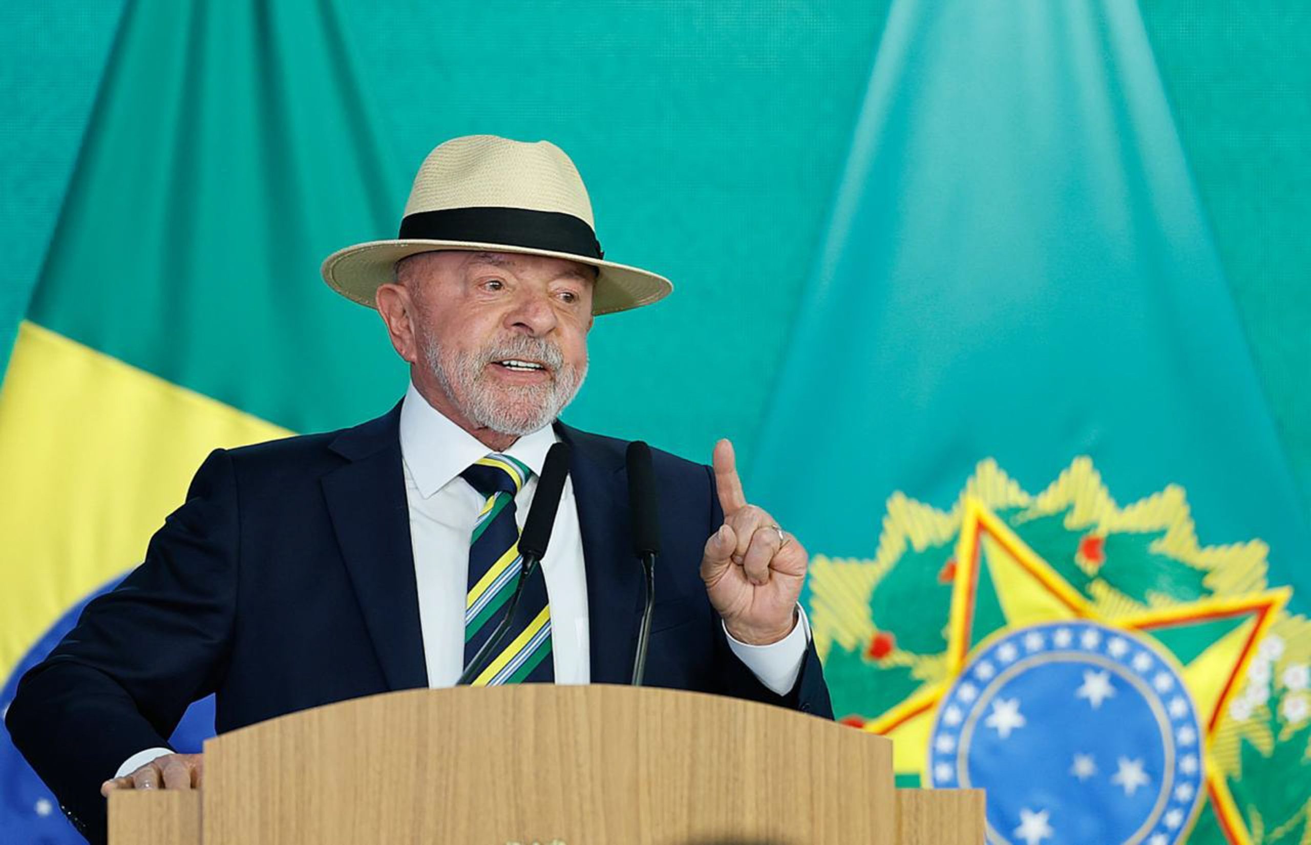 Avanço da direita coloca em risco estratégia de Lula sobre escala 6×1
