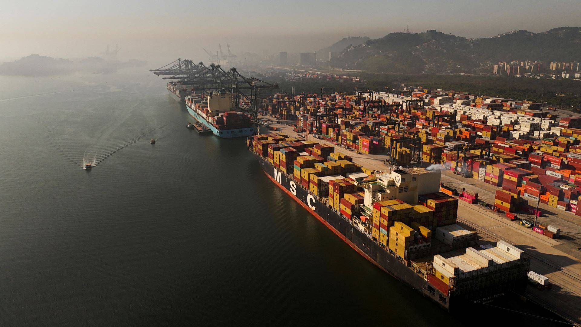 Exportações brasileiras para UE disparam 60% em setembro; vendas à Argentina caem