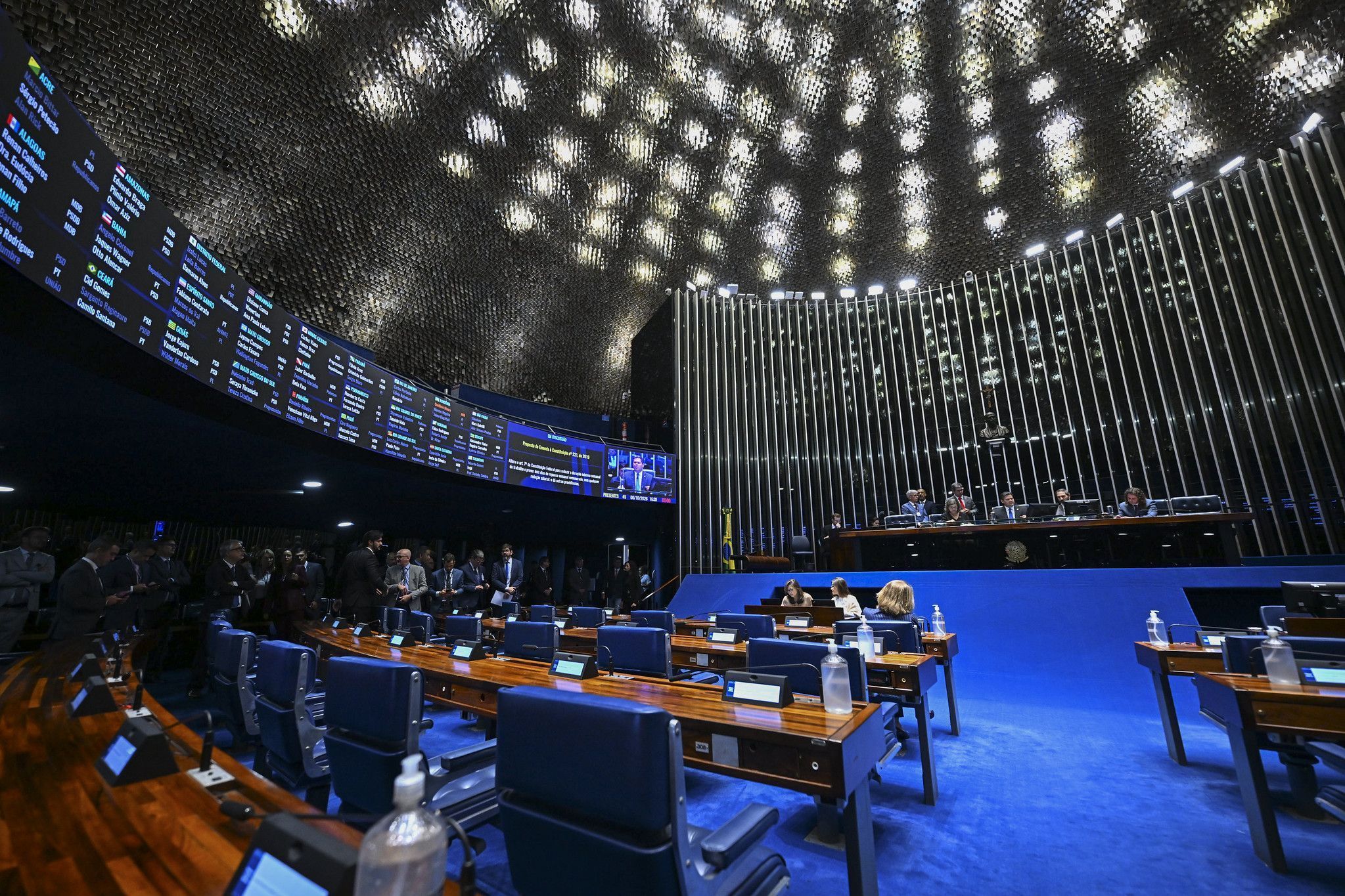 Senado realiza segunda sessão para debater fim da escala 6×1