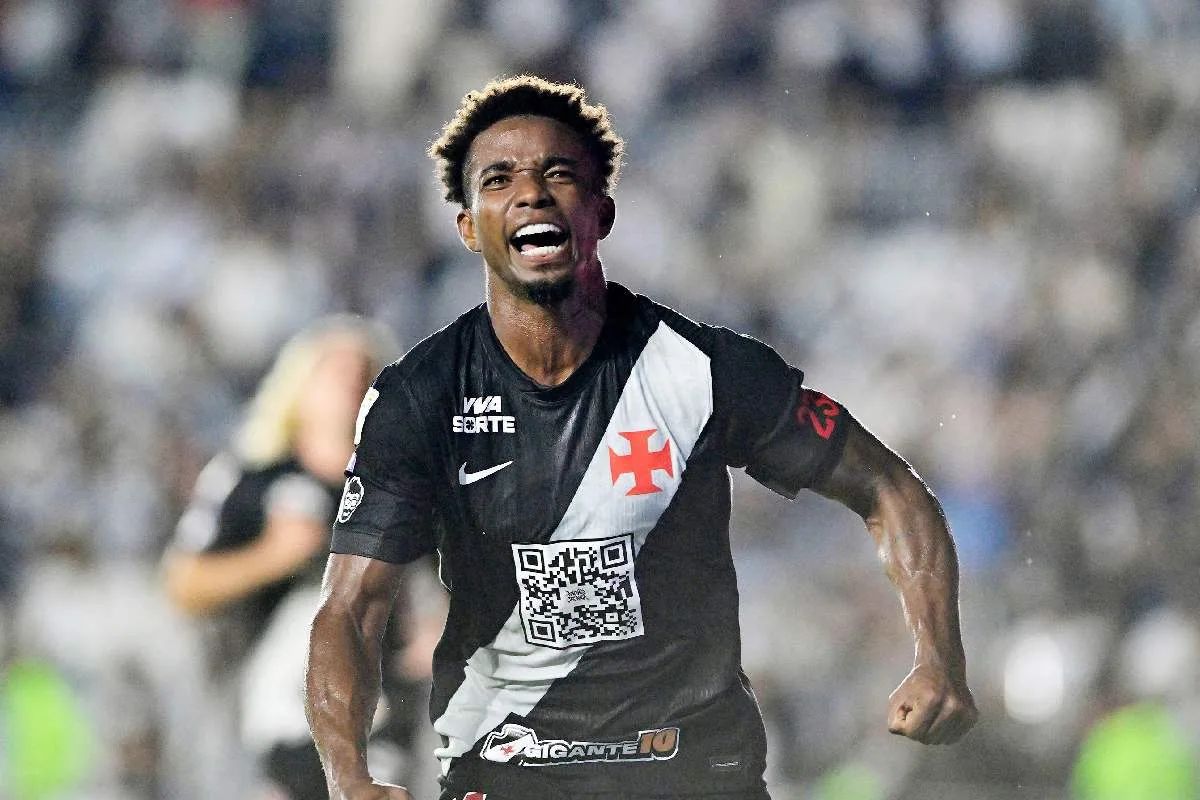 Jogador do Vasco sofre ataques racistas após vitória