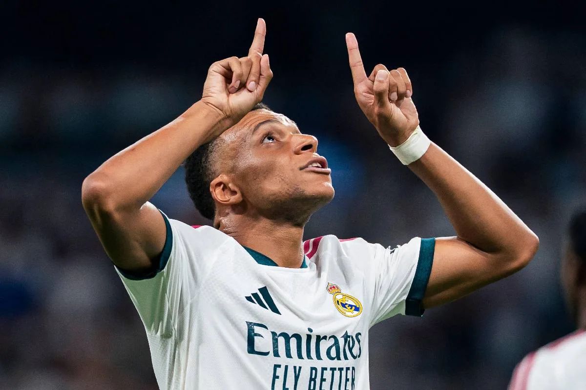 Mbappé entra no top 5 de artilheiros da Champions
